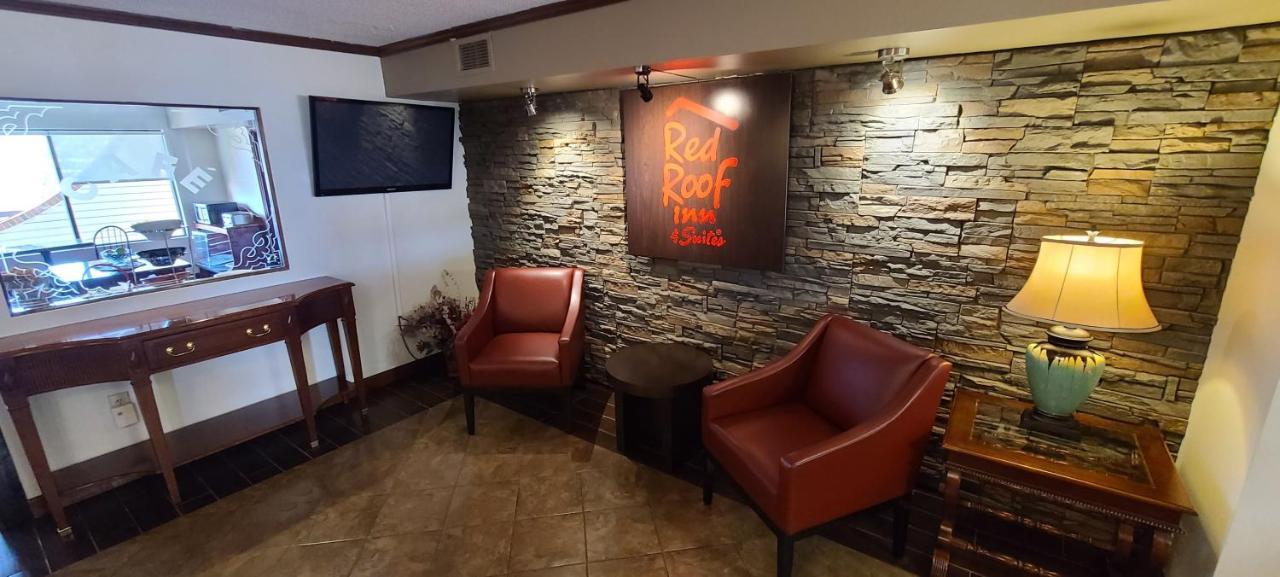 Red Roof Inn & Suites Cornelius - Lake Norman Экстерьер фото